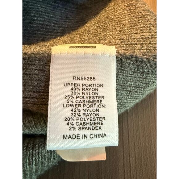 Expresss Gray Knit Sweater - Picture 12 of 16